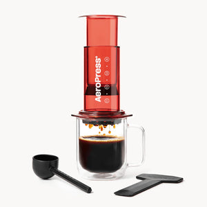 Przezroczysty czerwony AeroPress