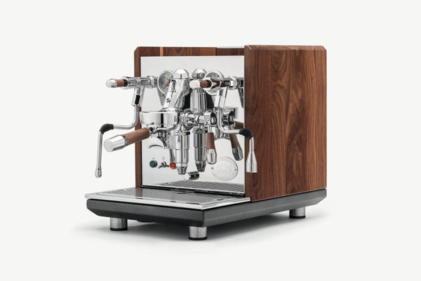 Custom sidopaneler för ECM Synchronika-Custom trä-Wiedemann Manufuktur-Valnöt-Barista och Espresso